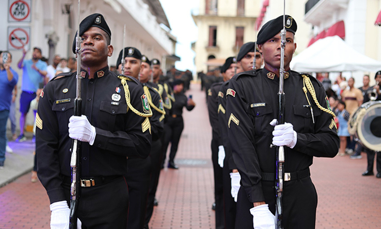 foto de portada de la publicación Cambio de Guardia en el Palacio Presidencial