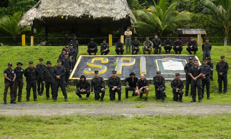 foto de portada de la publicación Capacitación con Instructores de Tiro Profesionales