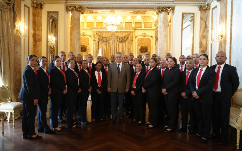 foto de portada de la publicación Curso LXXV P.P.M.I. Visita el Palacio Presidencial